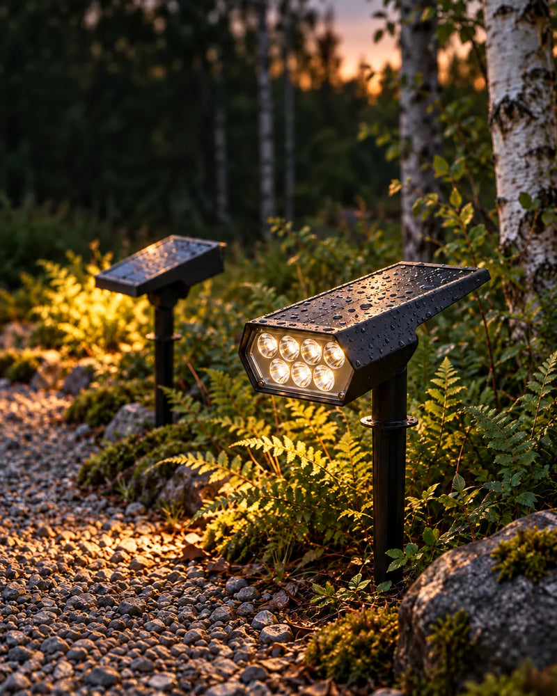 Der Kiesweg in der Dämmerung